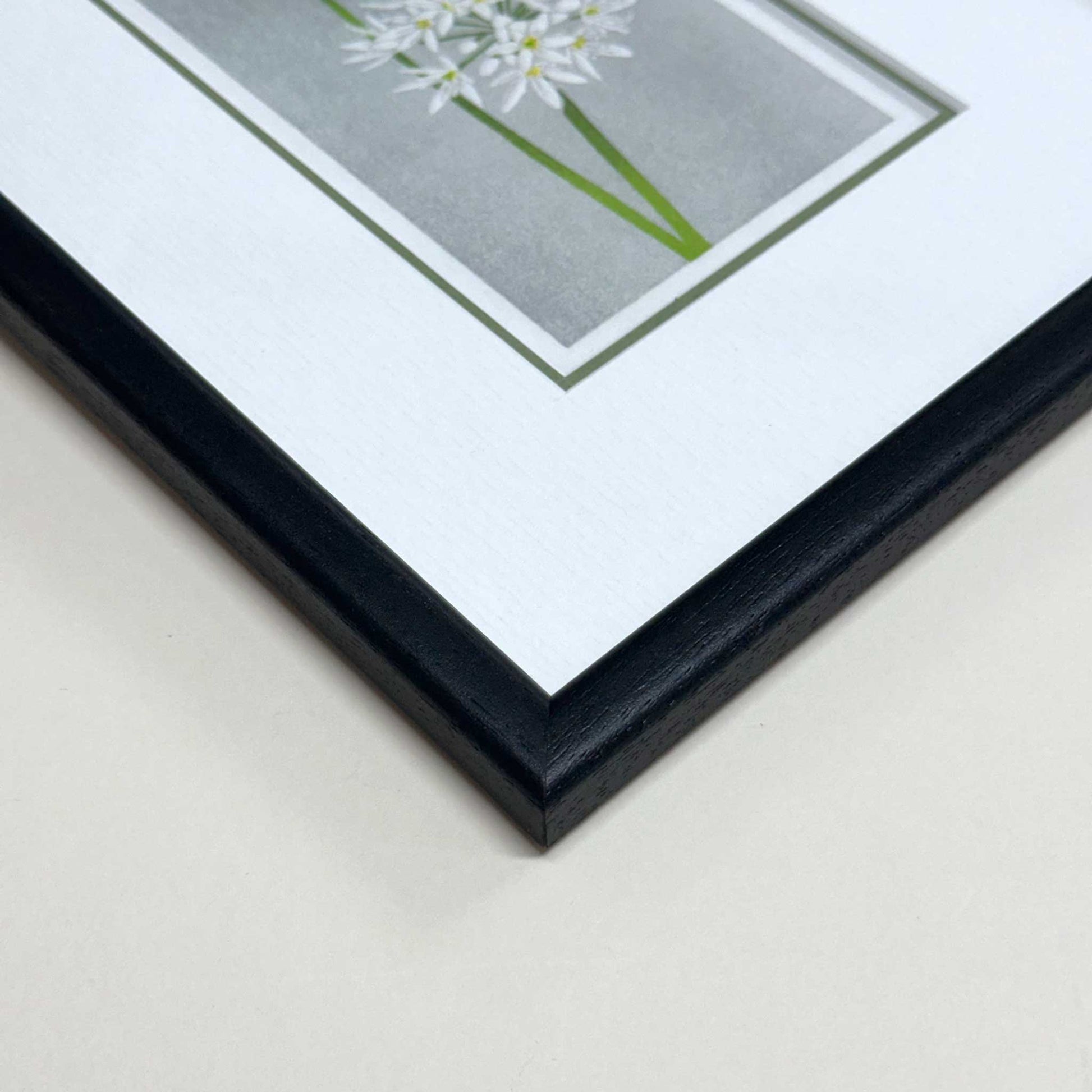 Wild Garlic flowers - handmade print in black wood frame - detail